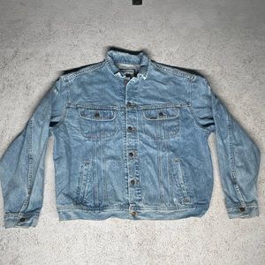 vintage lee denim jean jacket with a usa network and sci-fi channel patches